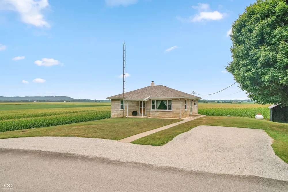 1100 E Delaney Millport Road Vallonia, IN 47281