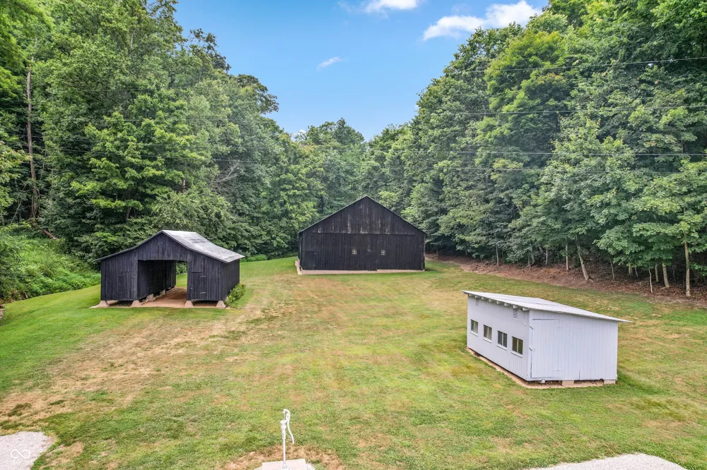 1100 E Delaney Millport Road Vallonia, IN 47281