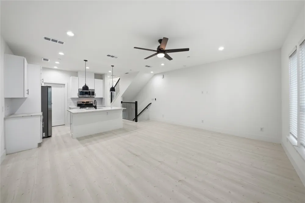 7207 Mohawk Drive #106 Dallas, TX 75235