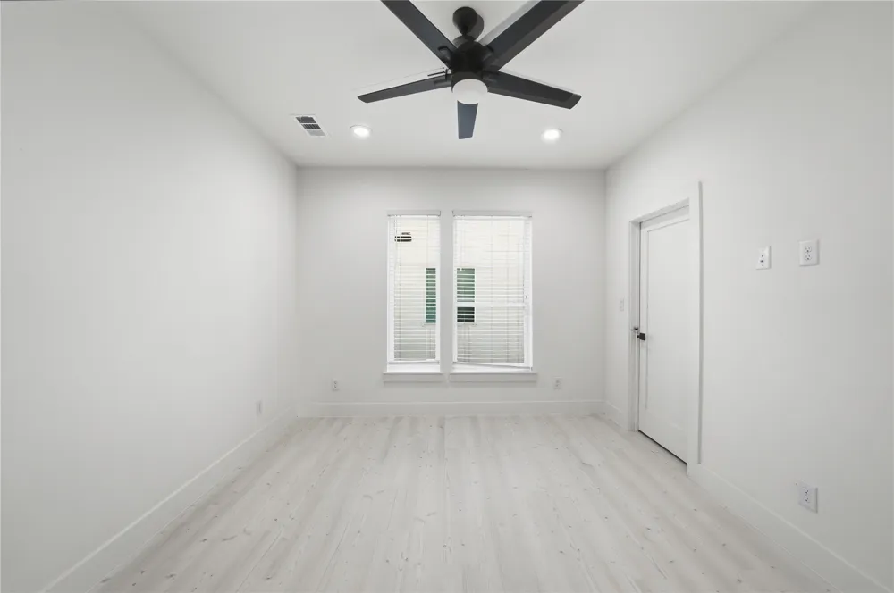 7207 Mohawk Drive #106 Dallas, TX 75235