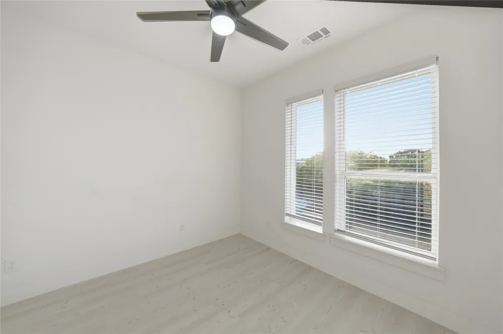 7207 Mohawk Drive #106 Dallas, TX 75235