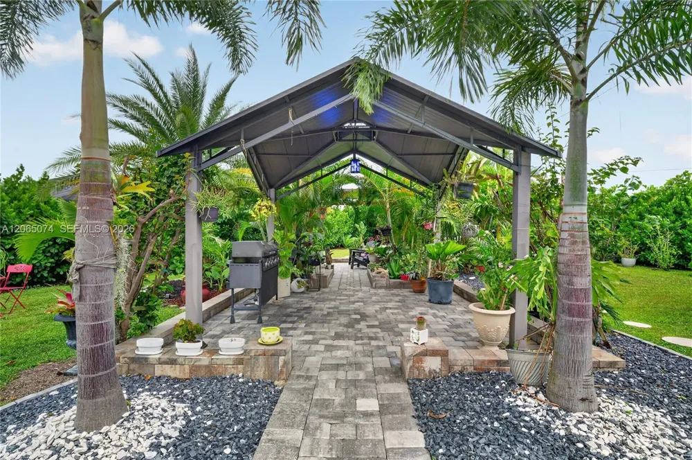 244 NW 15 Cape Coral, FL 33993