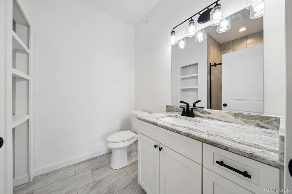 433 Village Drive #189 Walled Lake City, MI 48390