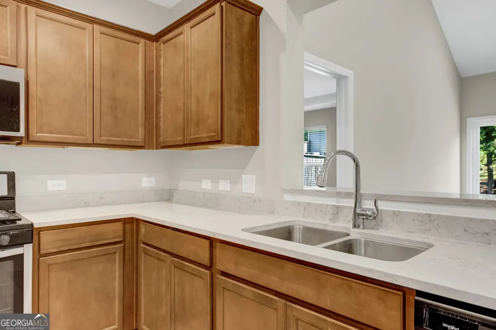 13 Millican DR Peachtree City, GA 30269