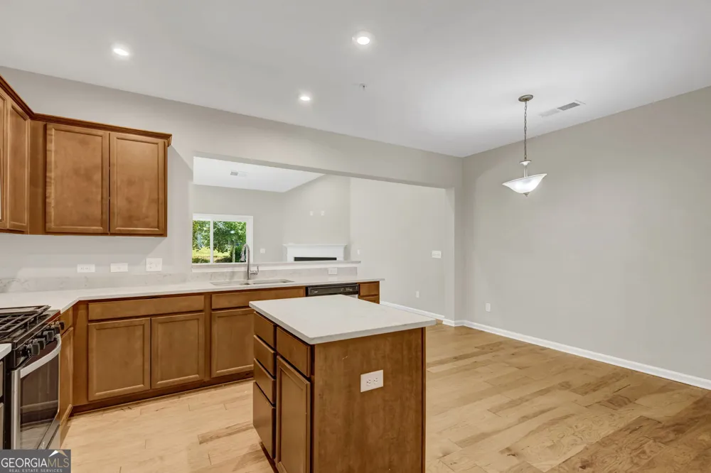 13 Millican DR Peachtree City, GA 30269