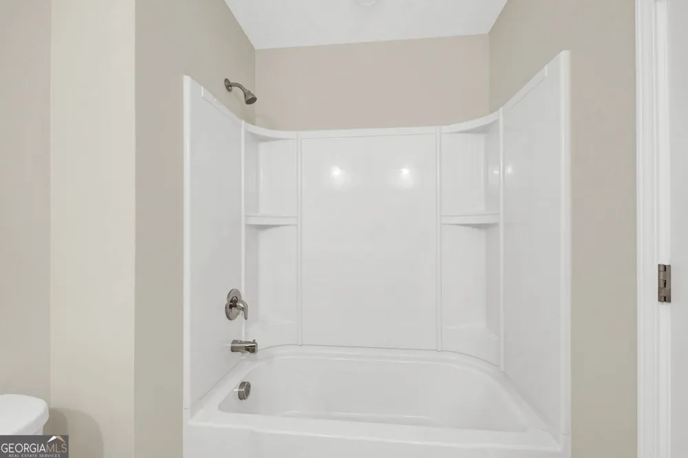 13 Millican DR Peachtree City, GA 30269