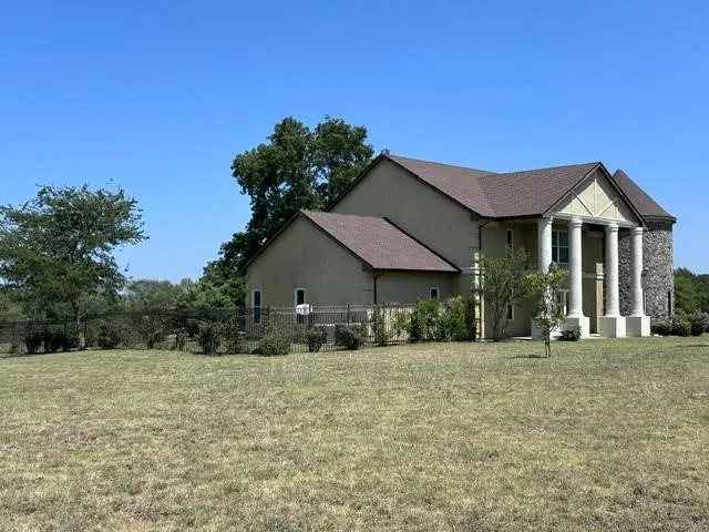 195 Whitworth Road Whitewright, TX 75491
