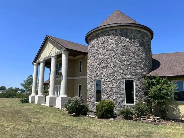 195 Whitworth Road Whitewright, TX 75491