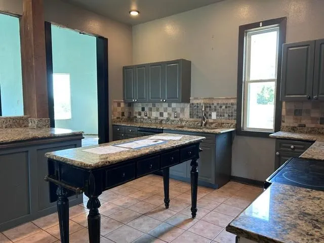 195 Whitworth Road Whitewright, TX 75491