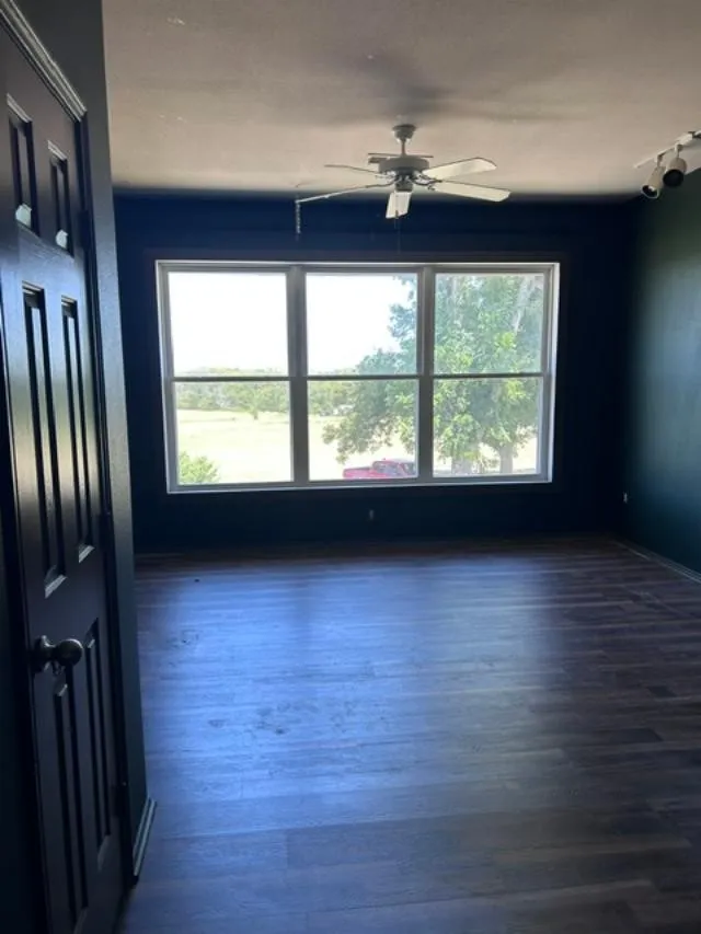 195 Whitworth Road Whitewright, TX 75491