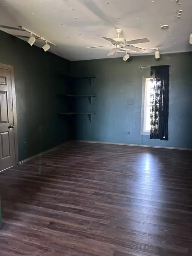 195 Whitworth Road Whitewright, TX 75491