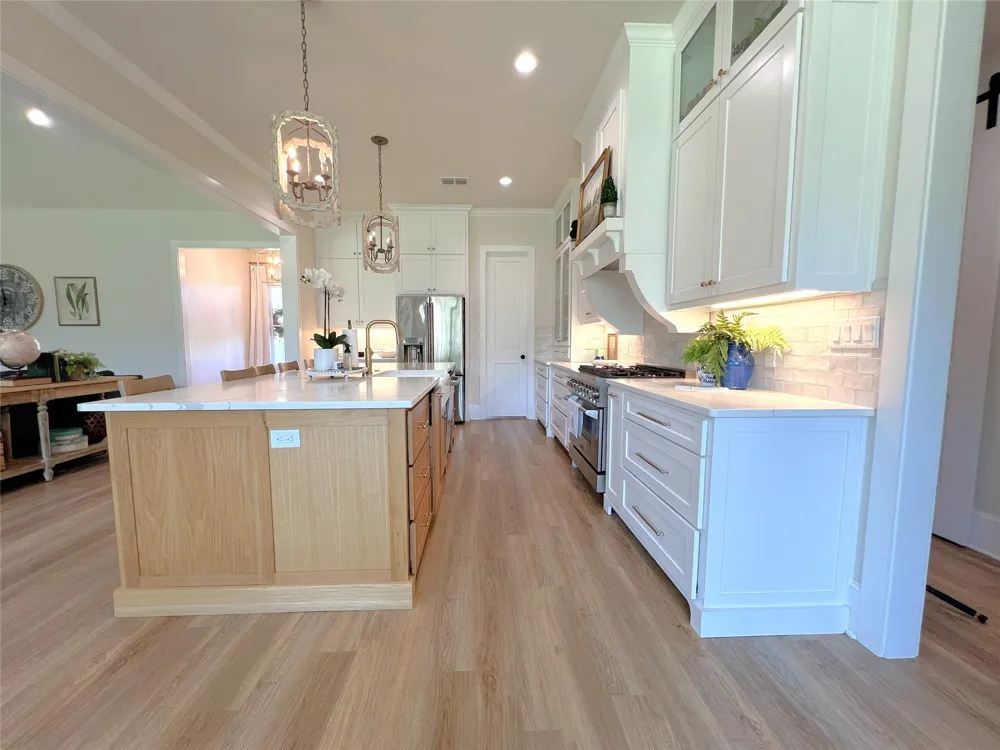 2168 I-30 W Sulphur Springs, TX 75482