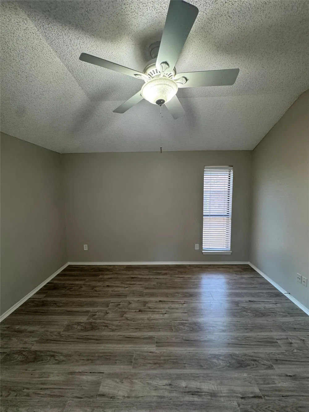 1120 Highpoint Road Bedford, TX 76022