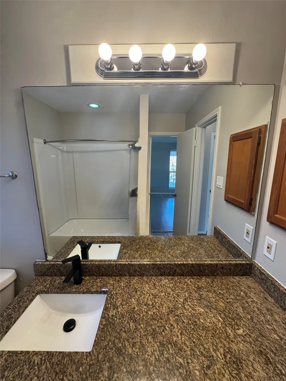 1120 Highpoint Road Bedford, TX 76022