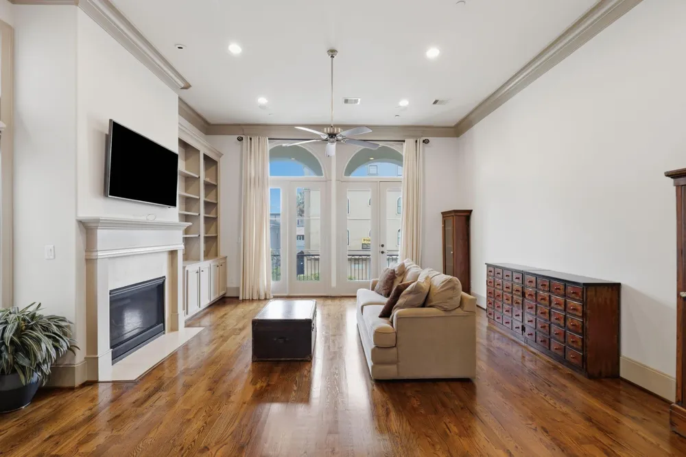314 W Clay Street Houston, TX 77019
