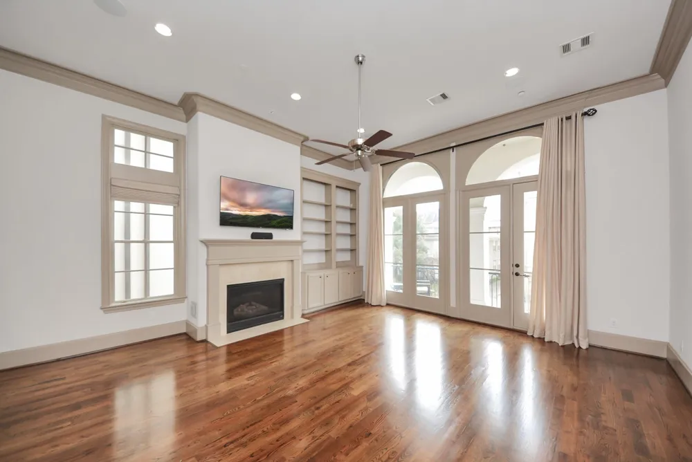 314 W Clay Street Houston, TX 77019