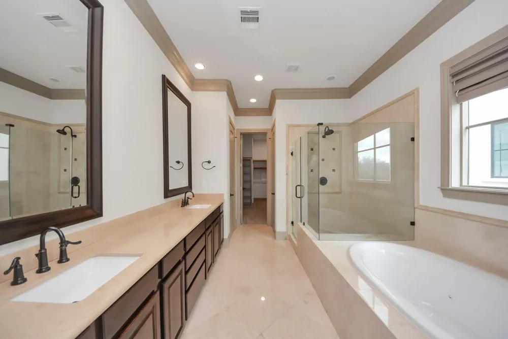 314 W Clay Street Houston, TX 77019