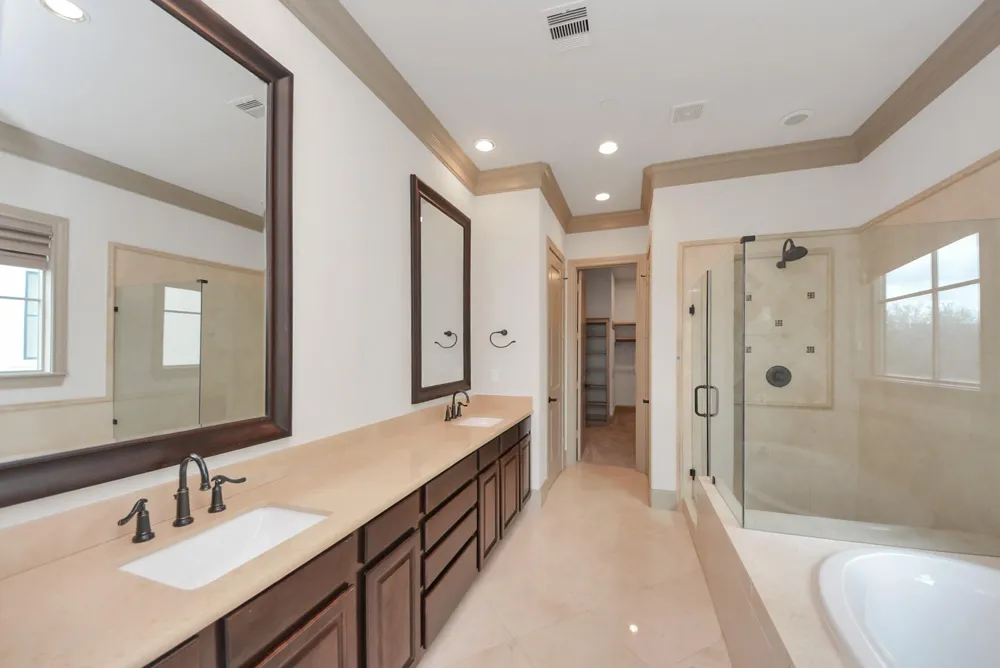 314 W Clay Street Houston, TX 77019