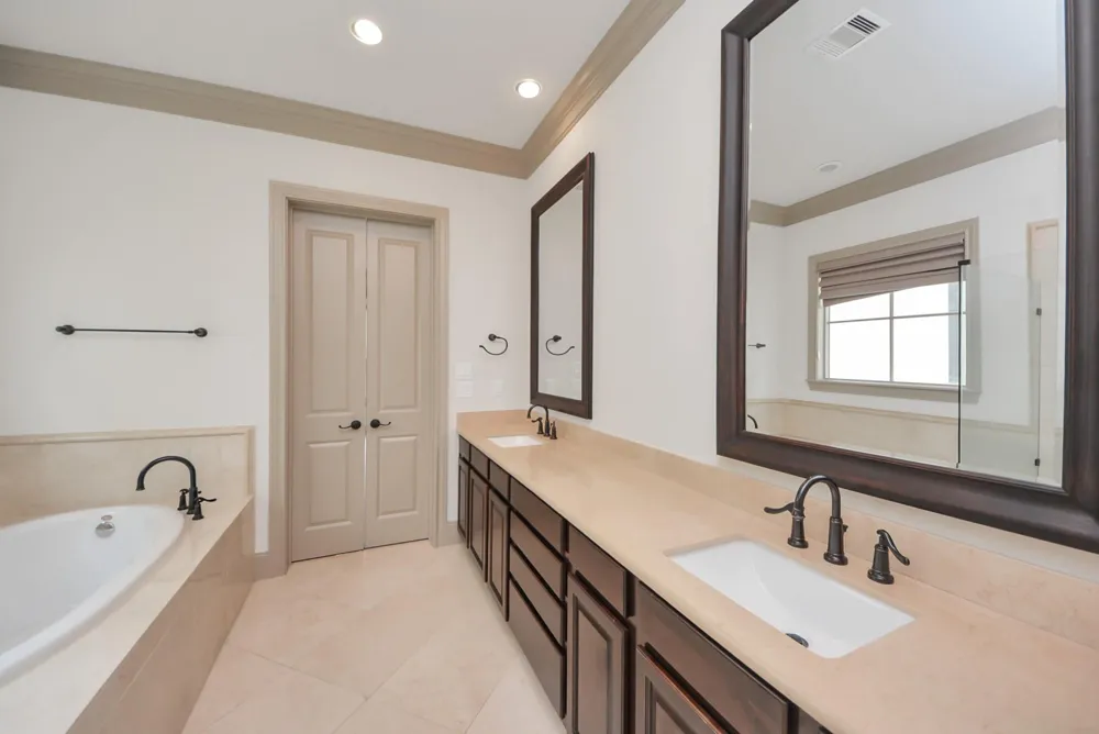 314 W Clay Street Houston, TX 77019