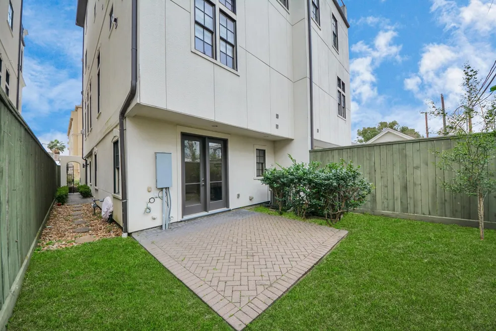 314 W Clay Street Houston, TX 77019