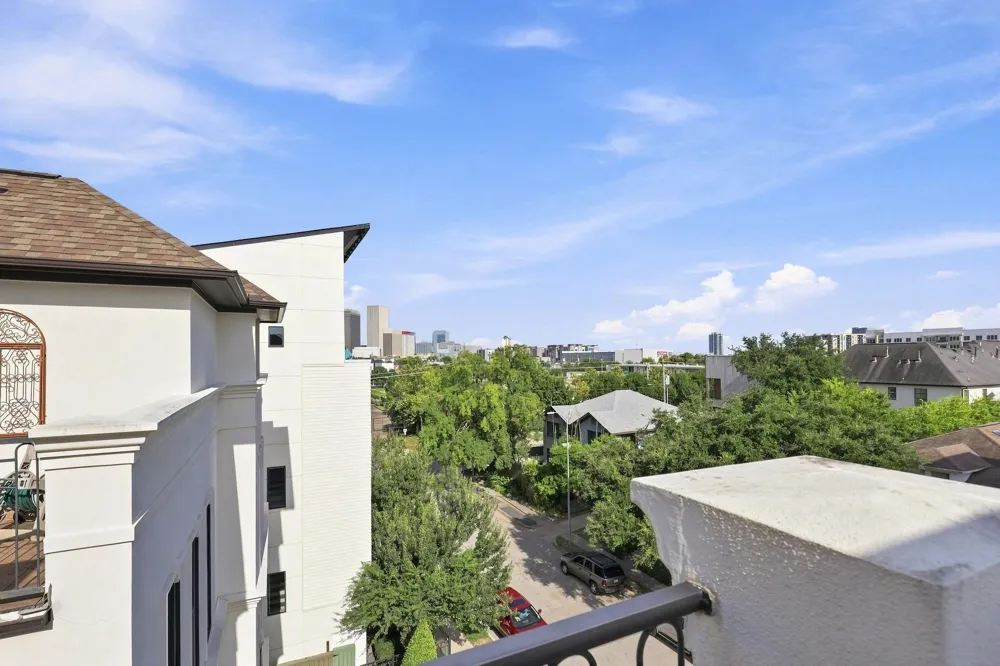314 W Clay Street Houston, TX 77019