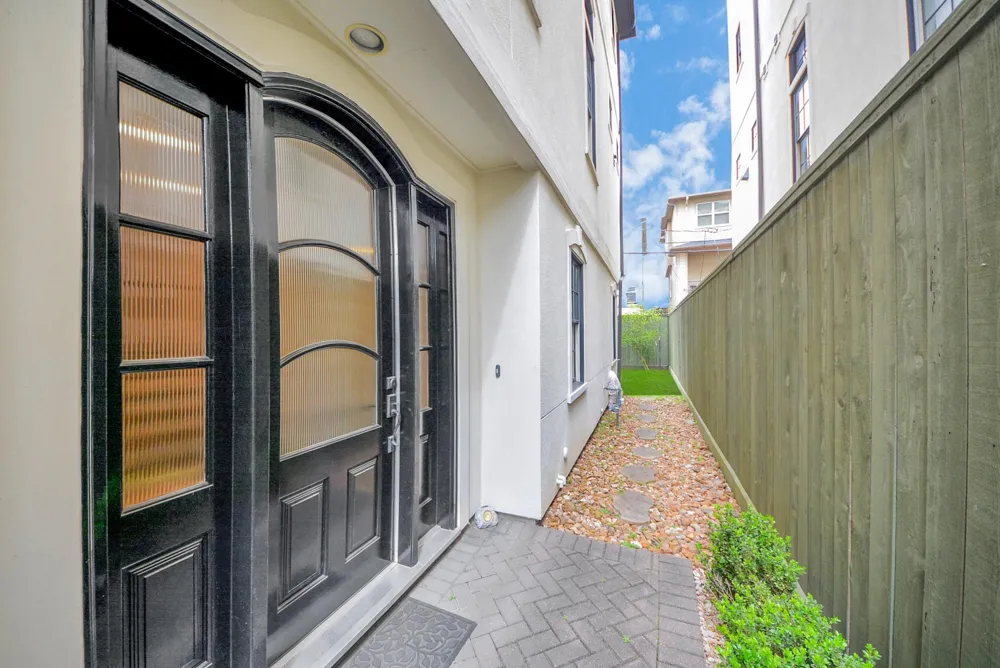 314 W Clay Street Houston, TX 77019