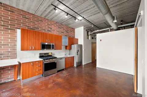 333 E Parent Avenue #15