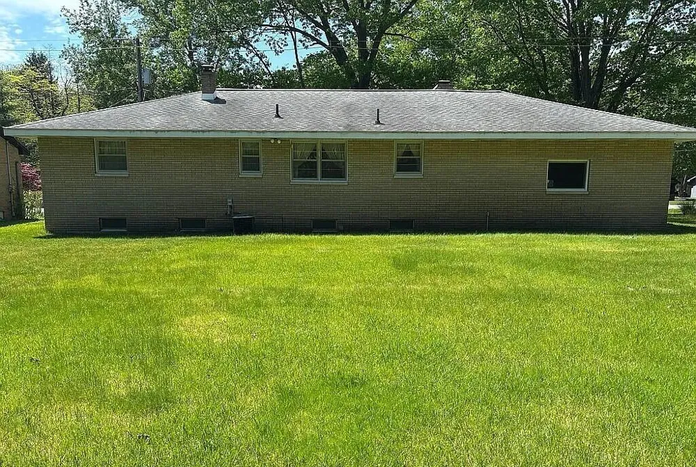 18452 168th Avenue Spring Lake Township, MI 49456