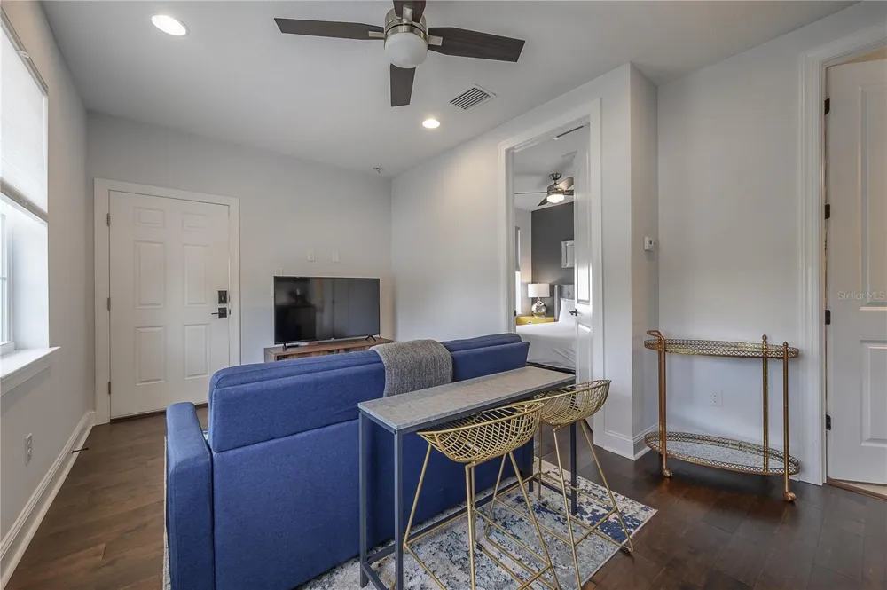 201 S FREMONT AVENUE #1 Tampa, FL 33606