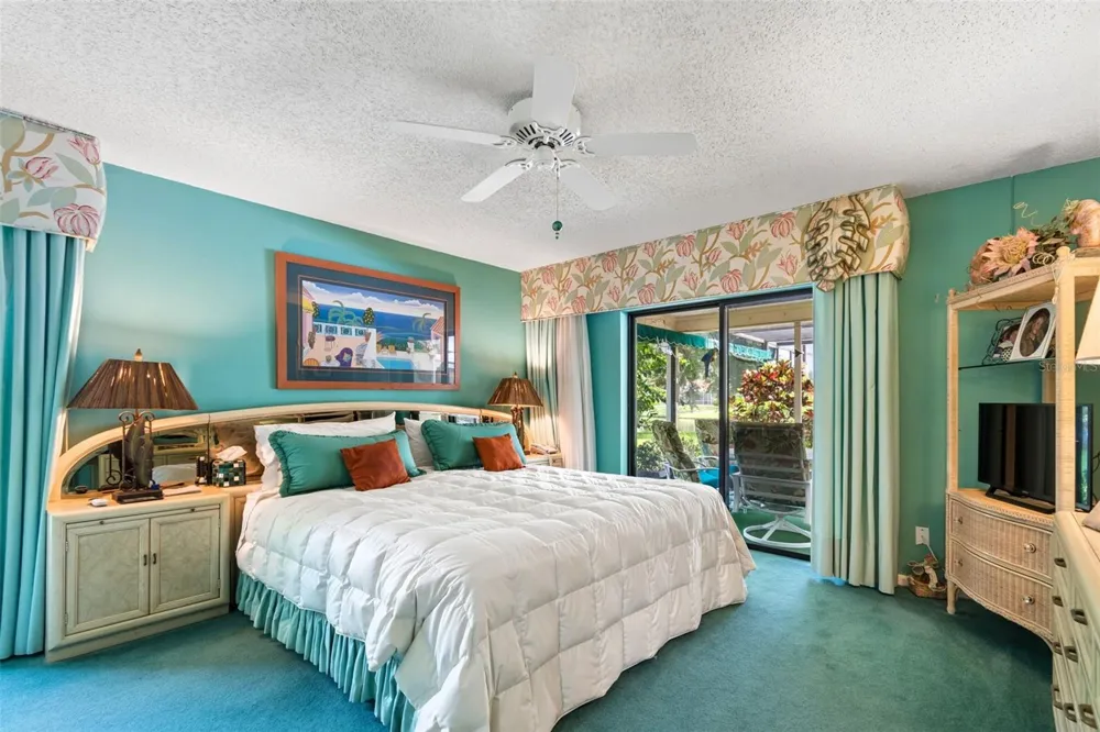 2364 VIOLET PL Palm Harbor, FL 34685