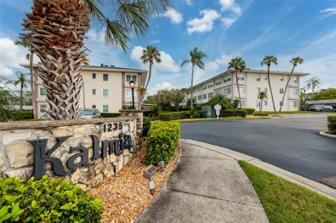 1235 S HIGHLAND AVENUE #2-301