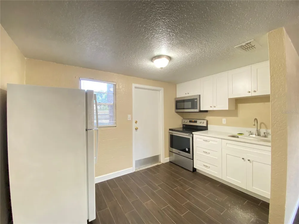 37147 MARLU LANE Dade City, FL 33525