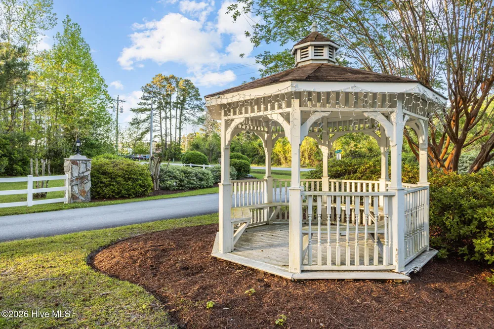 311 Winding Woods Way Beaufort, NC 28516