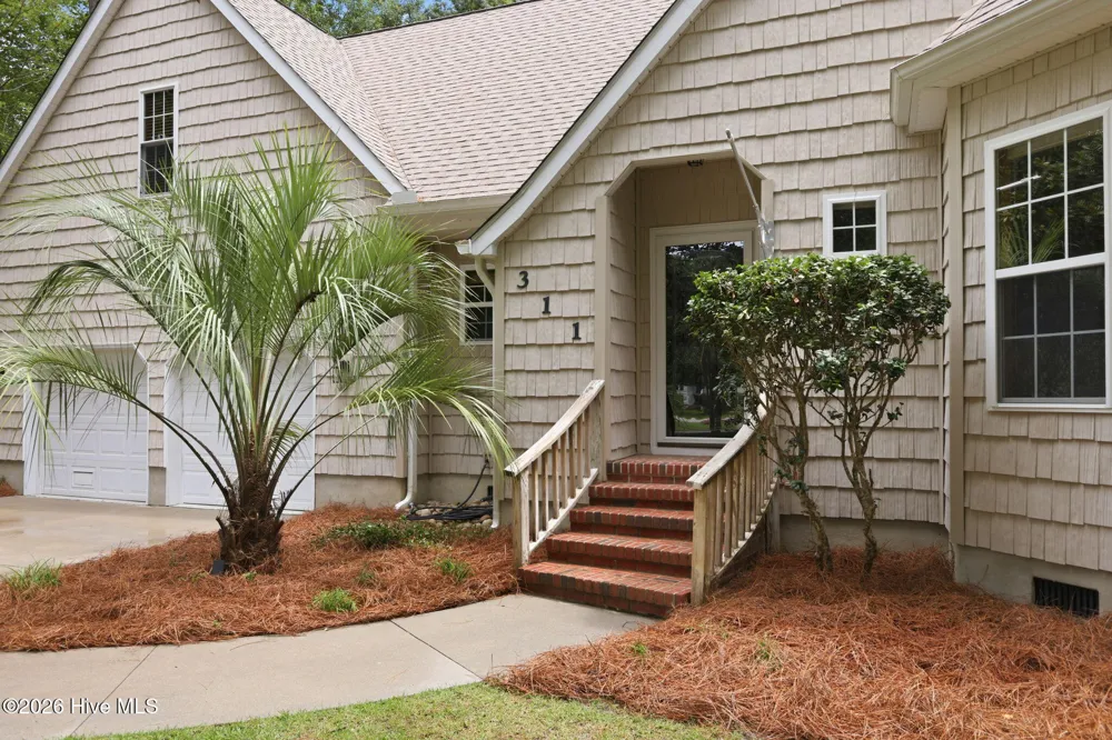 311 Winding Woods Way Beaufort, NC 28516