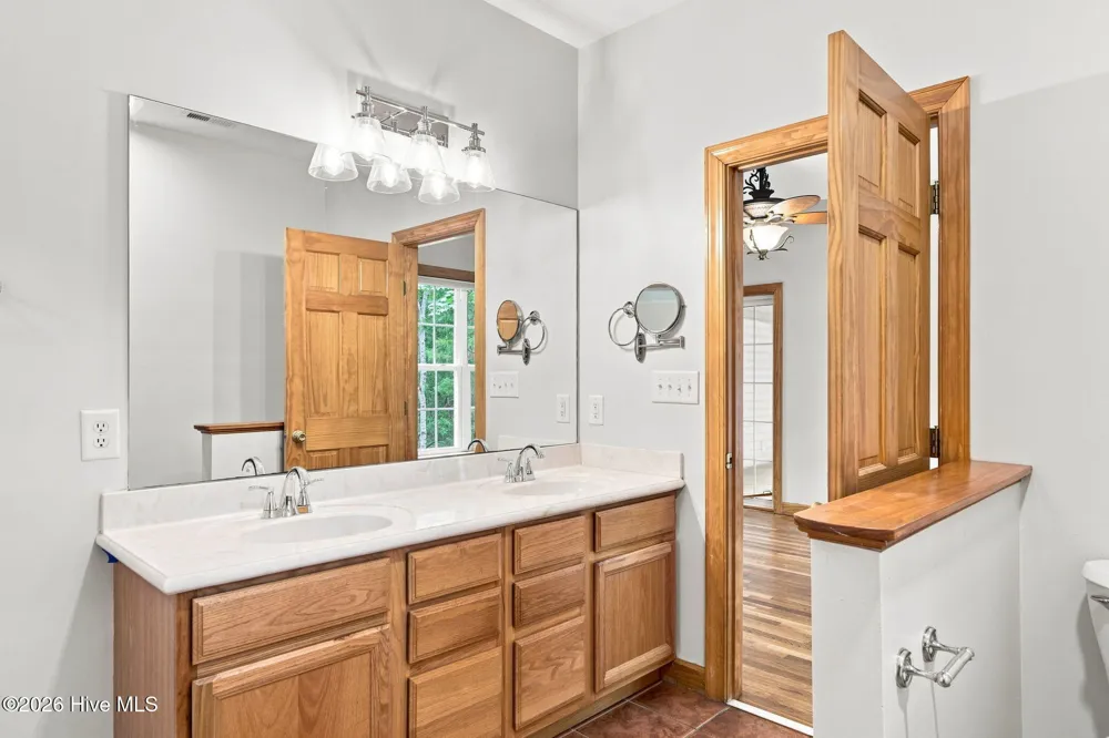 311 Winding Woods Way Beaufort, NC 28516