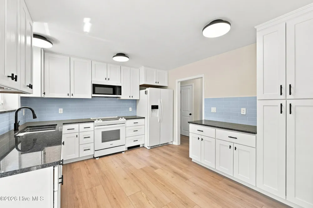 2347 Tulls Creek Road Moyock, NC 27958
