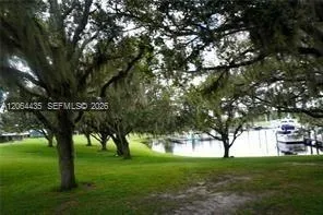 1133 LEADER ST La Belle, FL 33935