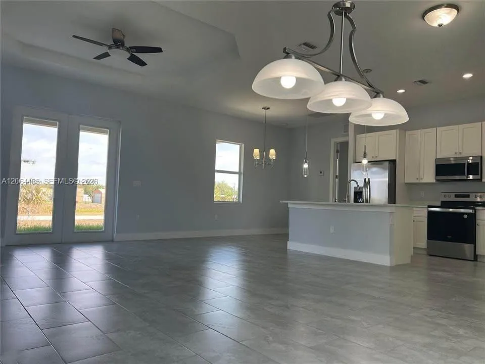 1133 LEADER ST La Belle, FL 33935