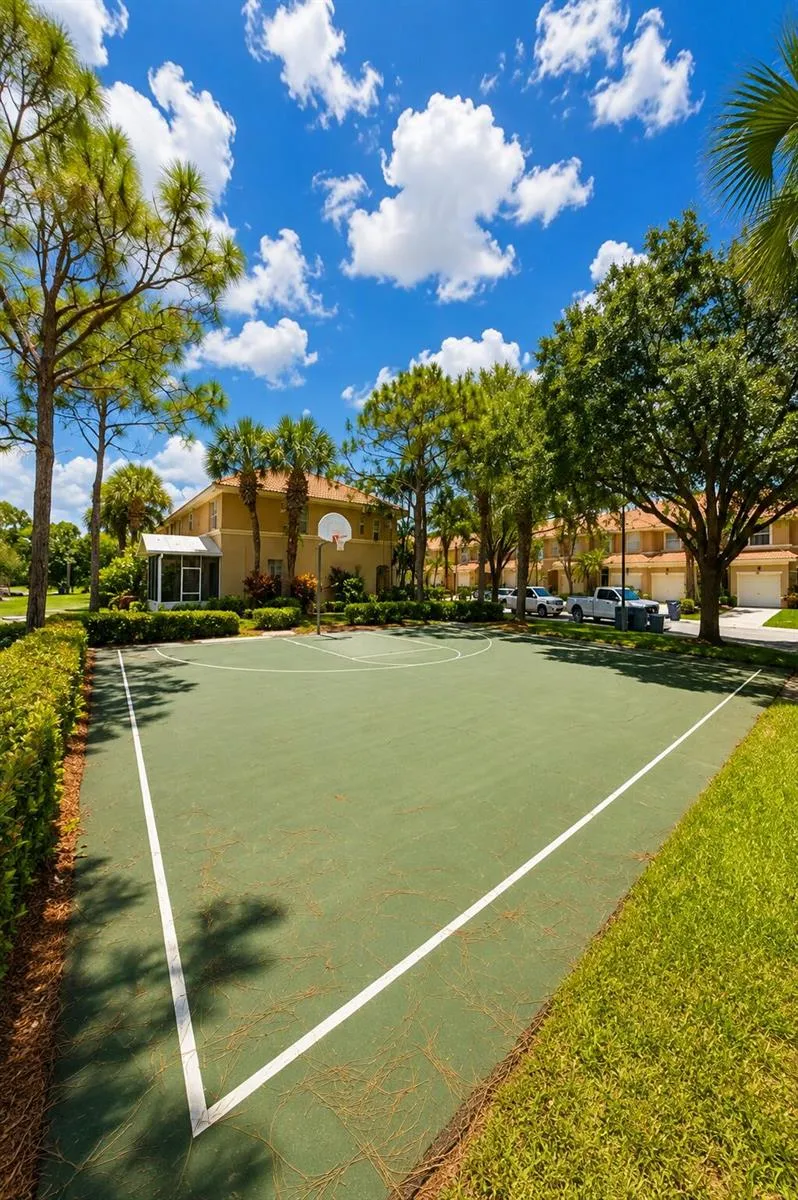 276 River Bluff Lane Royal Palm Beach, FL 33411