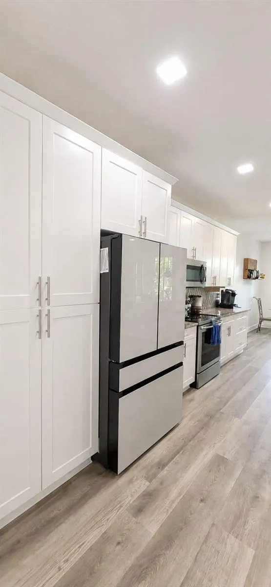 276 River Bluff Lane Royal Palm Beach, FL 33411