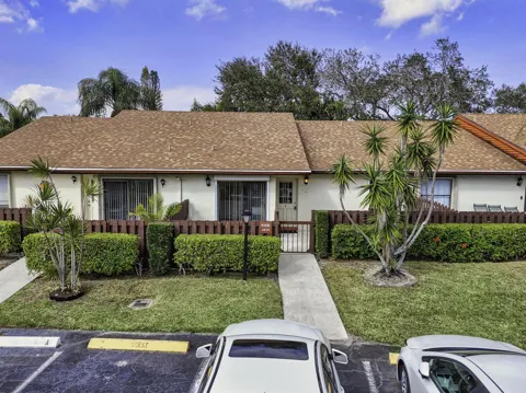 4934 SABLE PINE CIRCLE #B