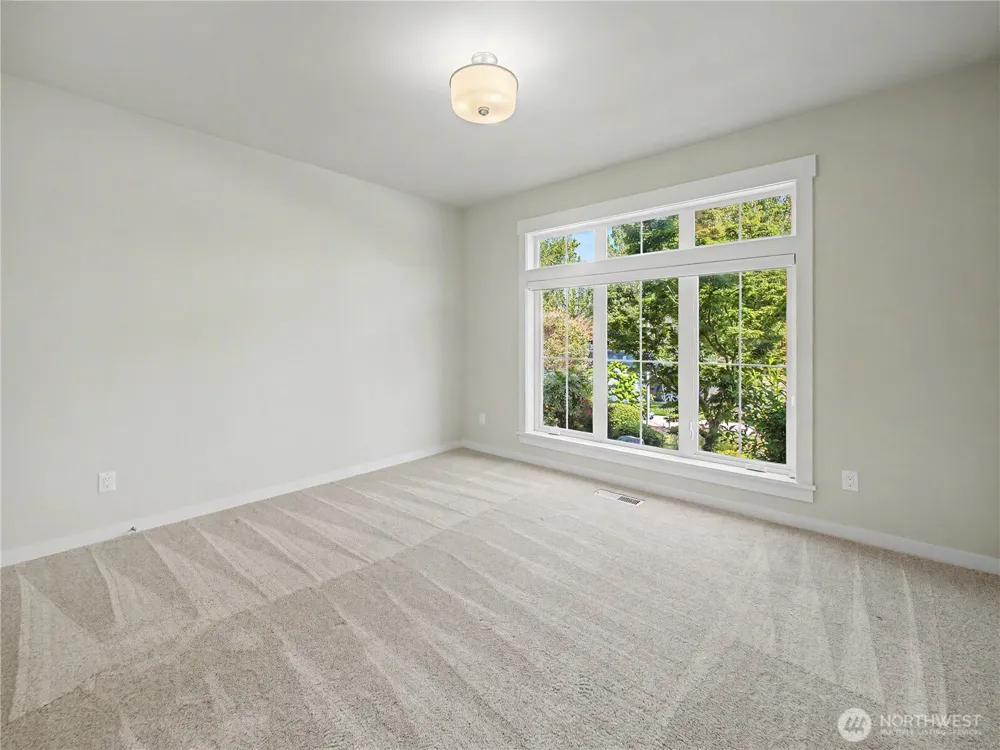 3284 Meadow Park Avenue Enumclaw, WA 98022