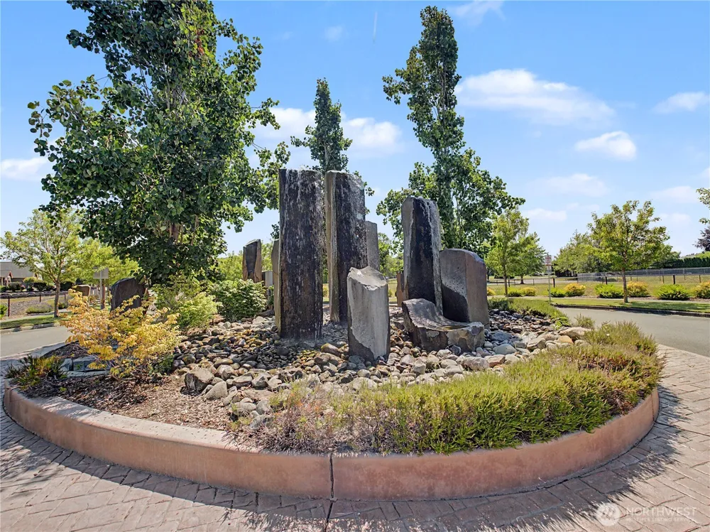 3284 Meadow Park Avenue Enumclaw, WA 98022