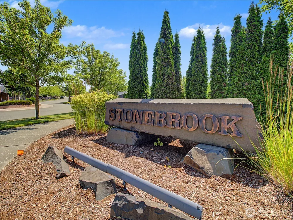 3284 Meadow Park Avenue Enumclaw, WA 98022