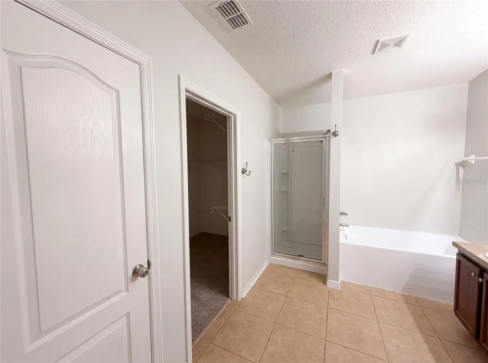 12902 SCOUT COURT Grand Island, FL 32735