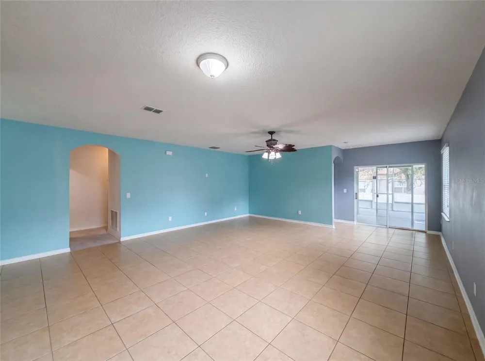 12902 SCOUT COURT Grand Island, FL 32735