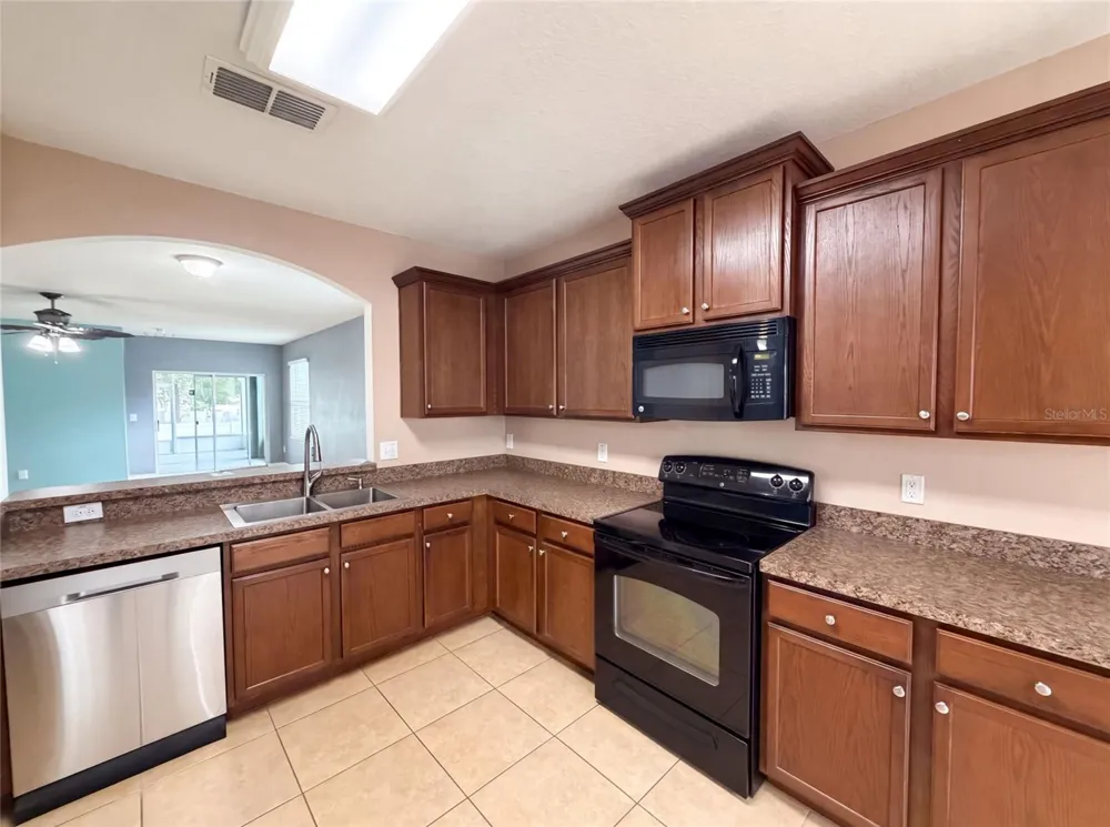12902 SCOUT COURT Grand Island, FL 32735