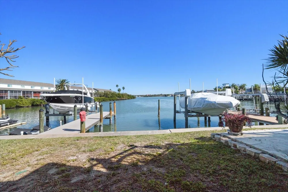 829 E GULF BOULEVARD #107 Indian Rocks Beach, FL 33785