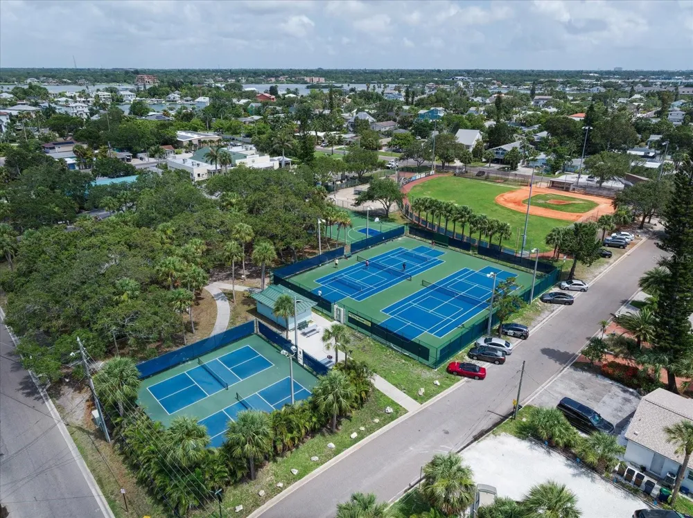 829 E GULF BOULEVARD #107 Indian Rocks Beach, FL 33785