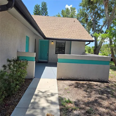 302 40TH STREET CIRCLE W